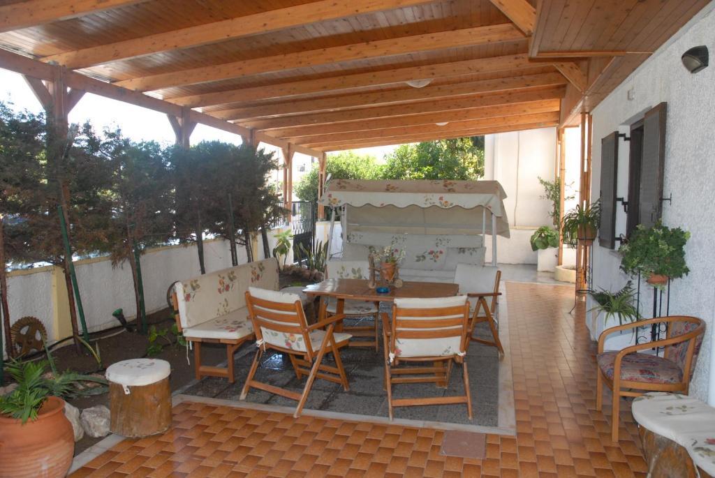 Takis Hotel Apartments Ialysos  Luaran gambar