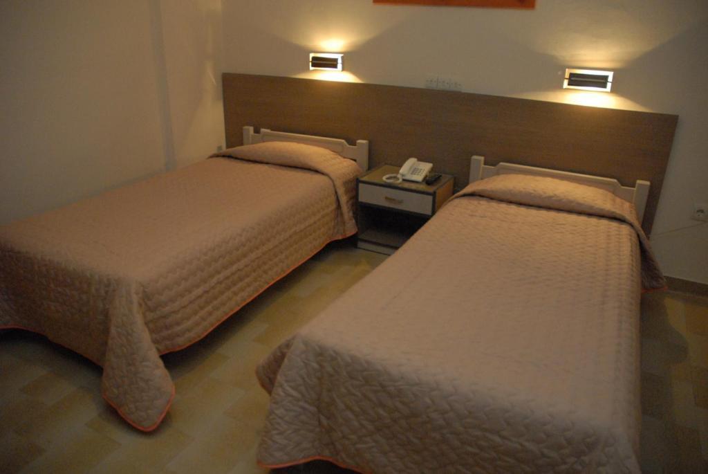 Takis Hotel Apartments Ialysos  Luaran gambar