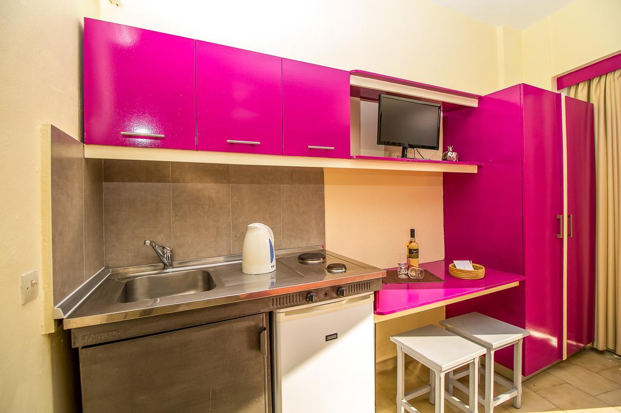 Takis Hotel Apartments Ialysos  Luaran gambar