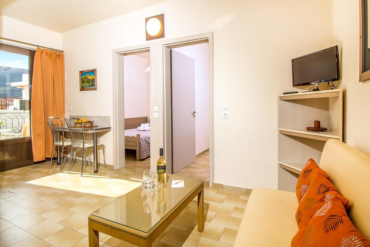 Takis Hotel Apartments Ialysos  Luaran gambar