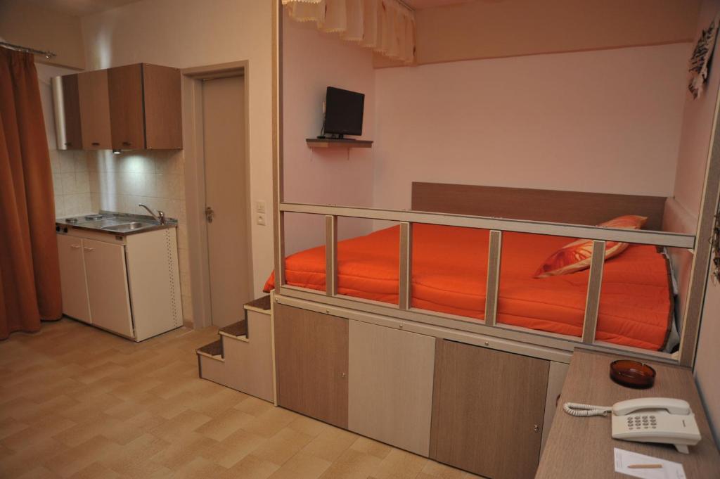 Takis Hotel Apartments Ialysos  Bilik gambar